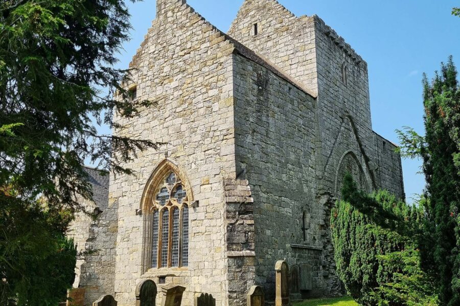 Exploring Bathgate: A Guide to Pleasure Driving and the Necessity of a Pristine Windscreen - Strathclyde Windscreens in Ayrshire Exploring Bathgate: A Guide to Pleasure Driving and the Necessity of a Pristine Windscreen - Windscreen Replacement Ayrshire